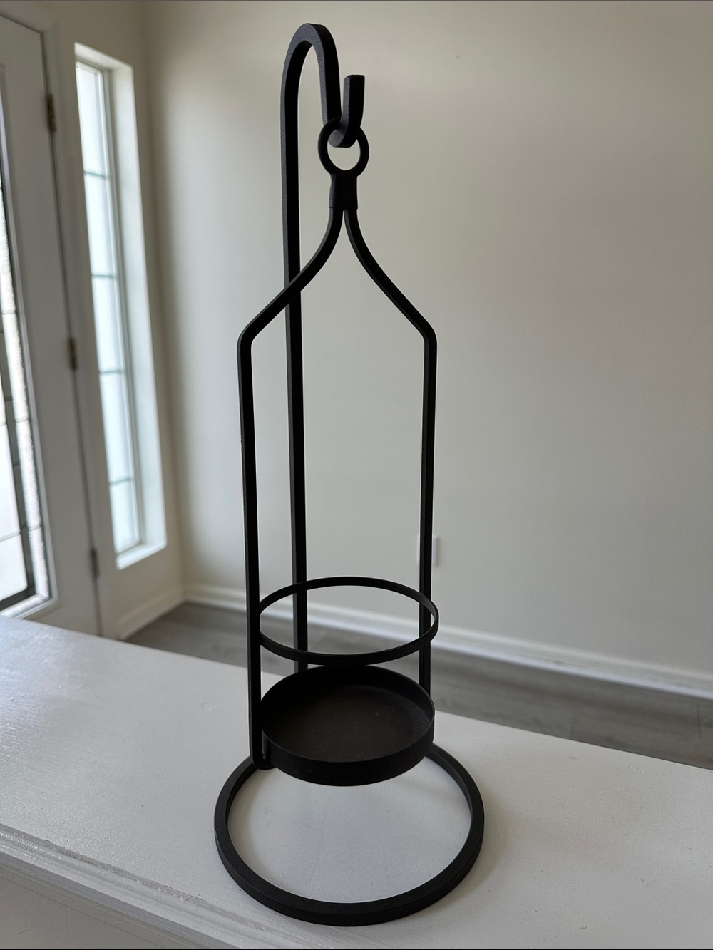 Black Metal Hanging Candle Holder Stand